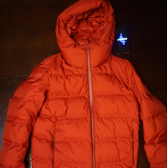 UNIQLO Puffer Jacket - Picture 1 of 3